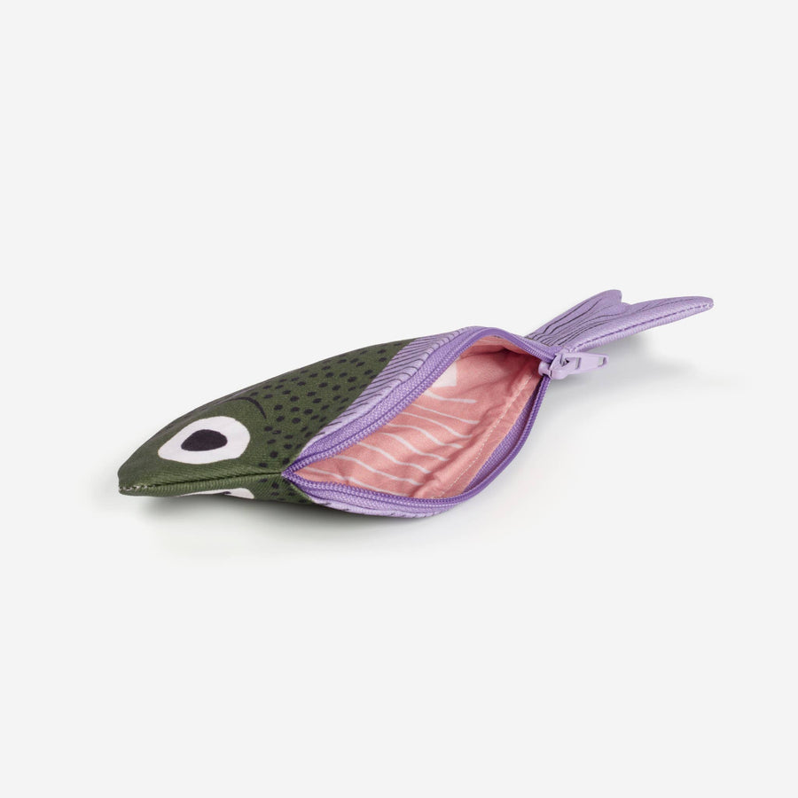 Sweeper fish pouch